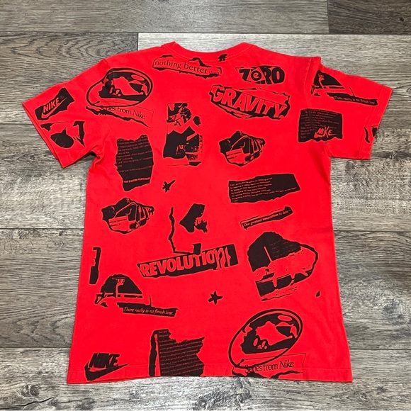 NIKE Legacy AOP T-Shirt Red Black Yellow Kids Size Small - Picture 4 of 4